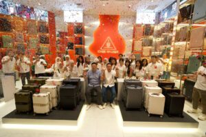 The Case Valker EVE2 collection features the trademarked FrontFlip™ system, a vertical-access design engineered to maximize packing efficiency in compact travel environments like airport lounges and small hotel rooms.