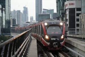 KAI Sesuaikan Jadwal LRT Jabodebek untuk Optimalkan Layanan Jam Sibuk Pagi