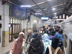 Libur Tahun Baru Islam 1448 H, KAI Daop 2 Bandung Layani Lebih dari 13 Ribu Pelanggan