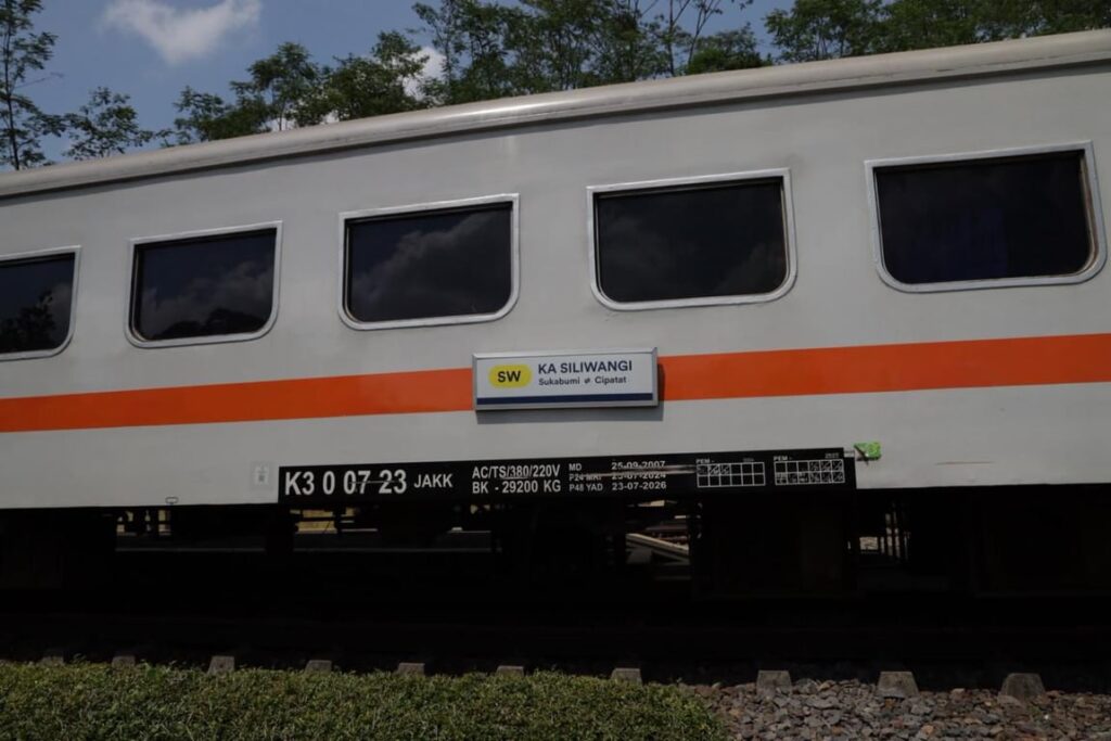 KA Lokal Siliwangi Jadi Primadona Transportasi Masyarakat Cianjur Saat Libur Akhir Pekan dan Tahun Baru Islam 1448 H
