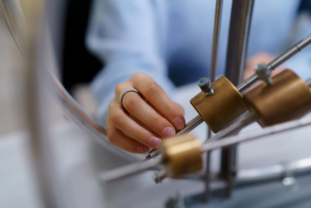 BINUS ASO Kolaborasi dengan Hitachi, Ini Untungnya