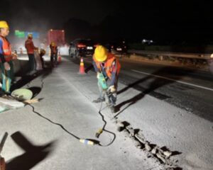 Jaga Kualitas Layanan Jalan Tol, PT Jasamarga Tollroad Maintenance Laksanakan Rekonstruksi Perkerasan di Ruas Jalan Tol Jakarta-Tangerang