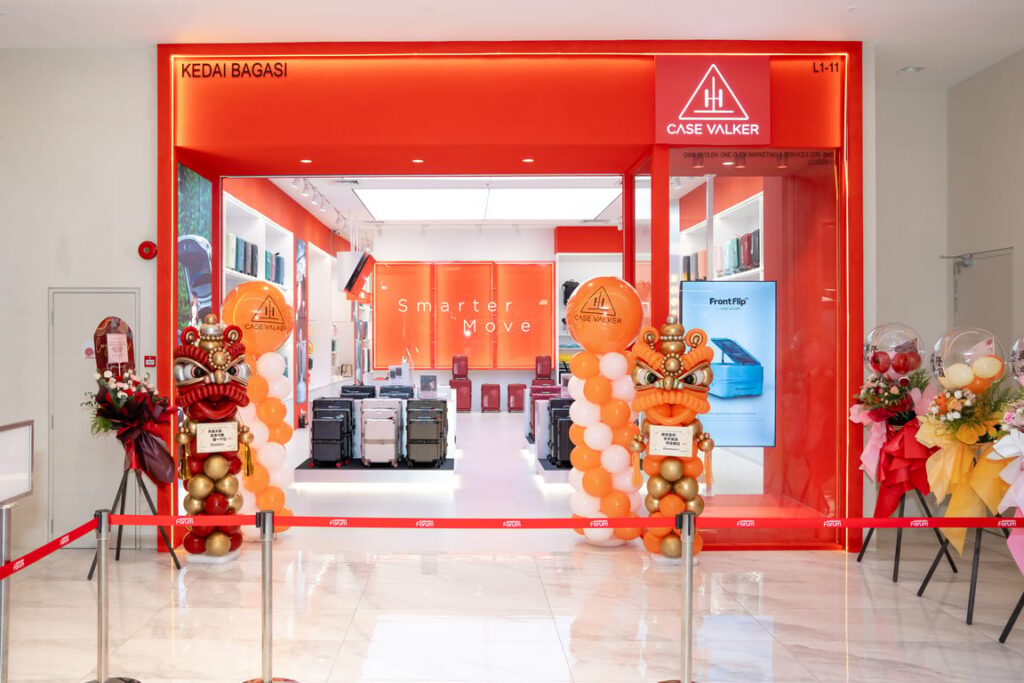 Why More Malaysians Still Prefer to Visit a Luggage Store Before Buying