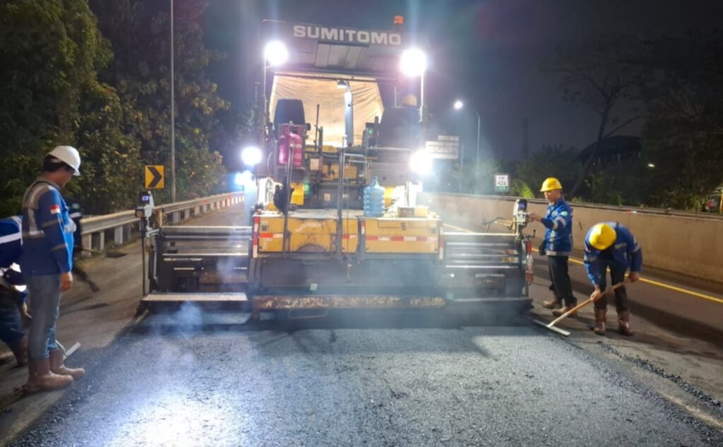 Tingkatkan Keandalan Jalan Tol, PT Jasamarga Tollroad Maintenance Laksanakan Pekerjaan Preservasi di Ruas Jalan Tol Semarang