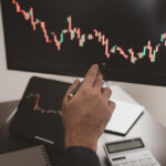 Midweek Volatility: Strategi Aman Menghadapi Rilis Data Ekonomi Berdampak Tinggi