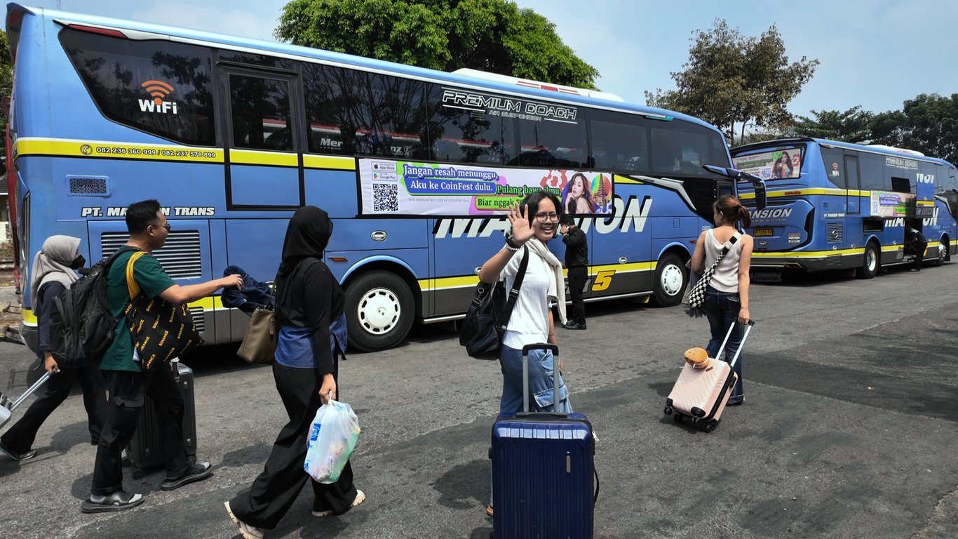 FLOQ Hadirkan Program Community Bus, Bawa Komunitas Kripto ke Coinfest Asia 2026 di Bali