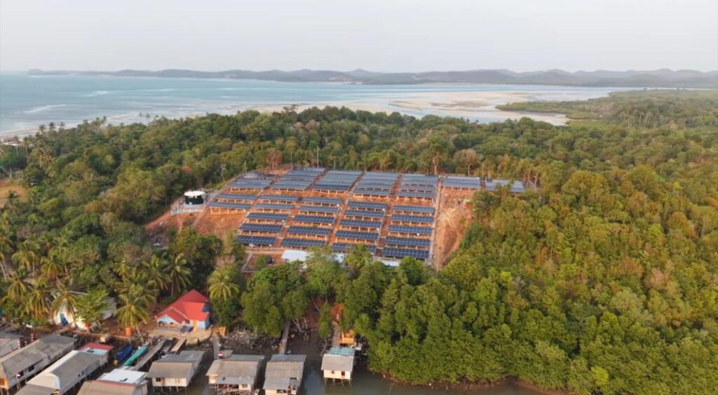 Di hadapan Presiden RI, Pertamina NRE Pamerkan PLTS Pulau Sembur Dukung Program PLTS 100 GWp