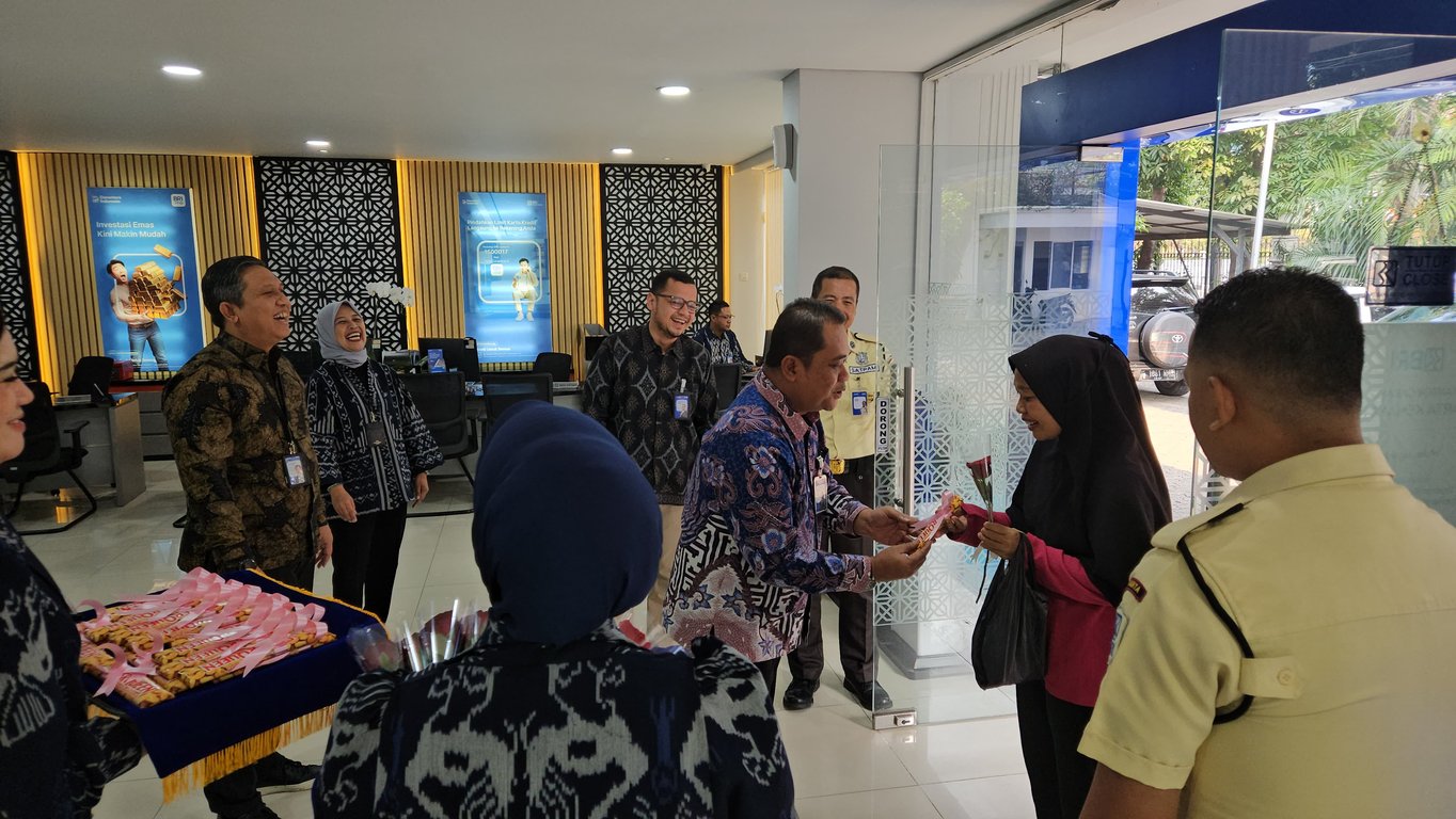 Semarak Hari Pelanggan Nasional, BRI BO Kemayoran Sambut Nasabah dengan Hangat