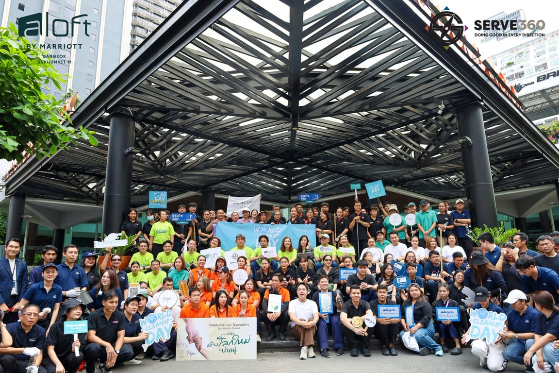 Aloft by Marriott Bangkok Sukhumvit 11 Joins Hands with Wadhana District Office and Lumpini Police Station to Clean Up Sukhumvit Soi 11 for World Cleanup Day