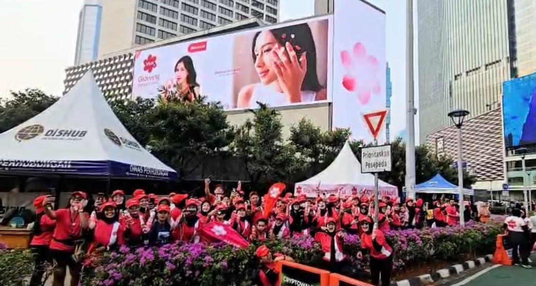 Perkenalkan Wajah Baru, Viva Cosmetics Ajak Masyarakat Bergerak dan “Glowing Bersamamu”