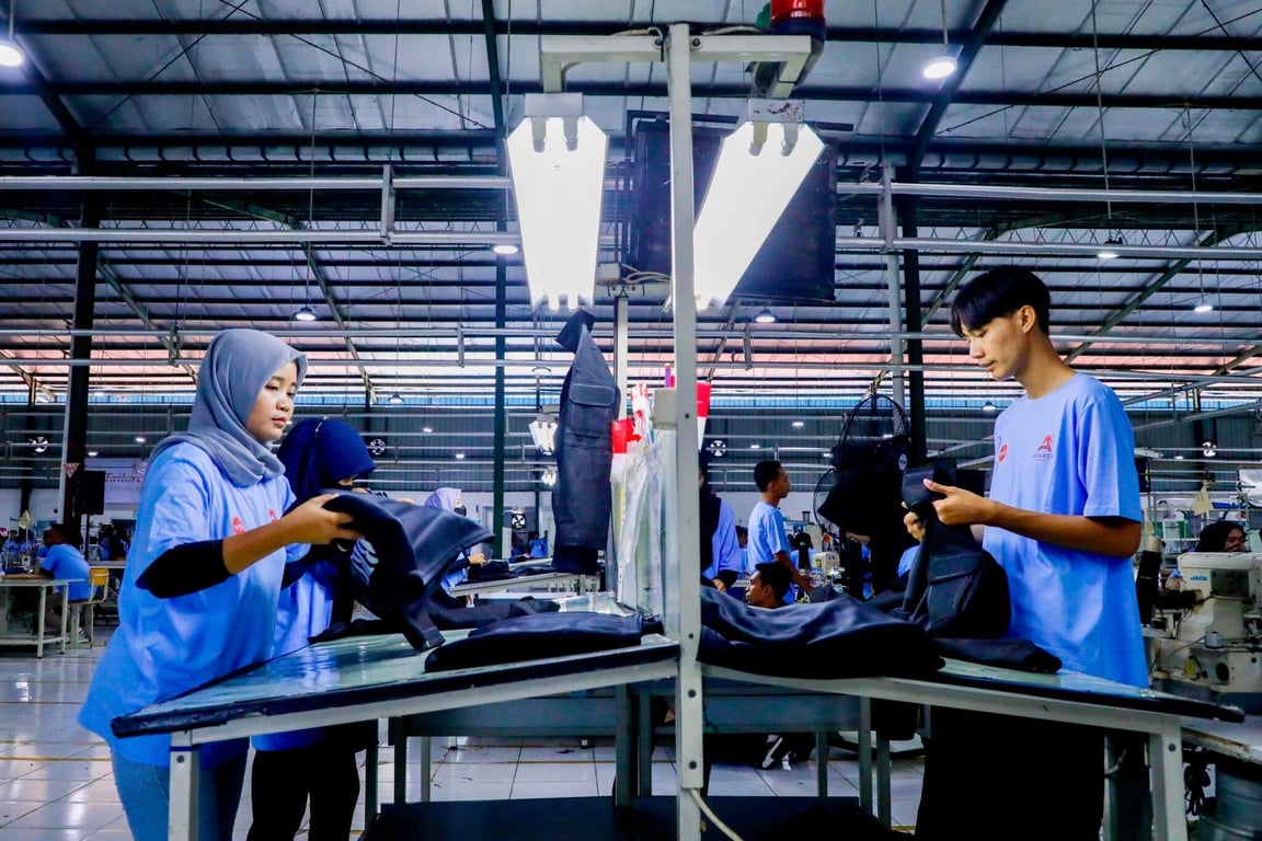 Mengintip Dapur Produksi PT Akarsa Garment Indonesia: Vendor Utama Seragam Korporat dan Fesyen Lokal