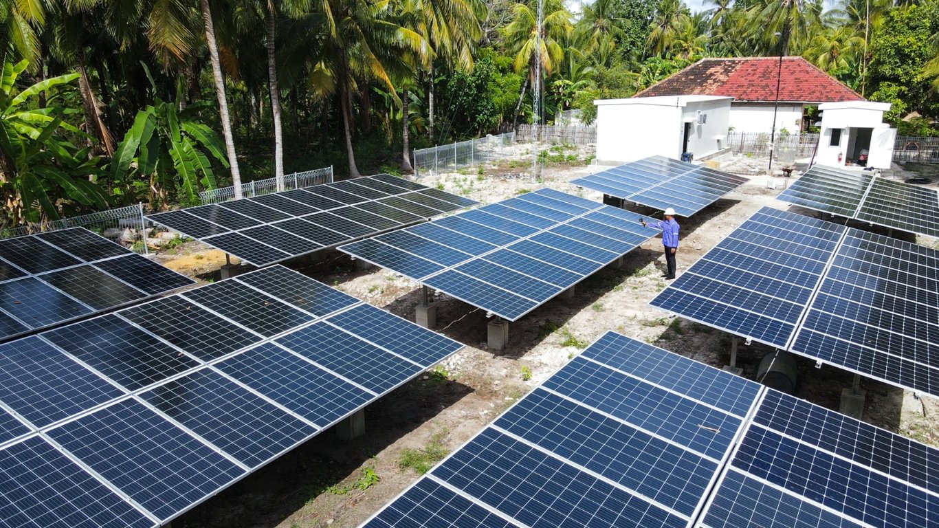 Tahun PLN NPC, Perkuat Peran Membangun Infrastruktur Energi hingga Wilayah Terisolir