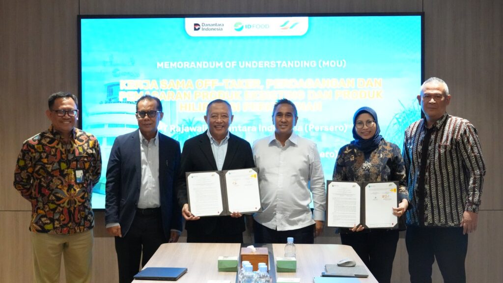 Rapat dan Penandatanganan MoU Terkait Rencana Kerjasama PTPN III dan PT RNI/PT PPI