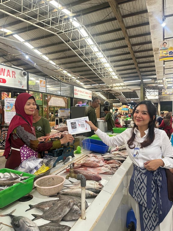 BRI BO Yogyakarta Cik Ditiro Dorong Digitalisasi UMKM Pasar Kranggan Melalui QRIS, Transaksi Belanja Makin Praktis