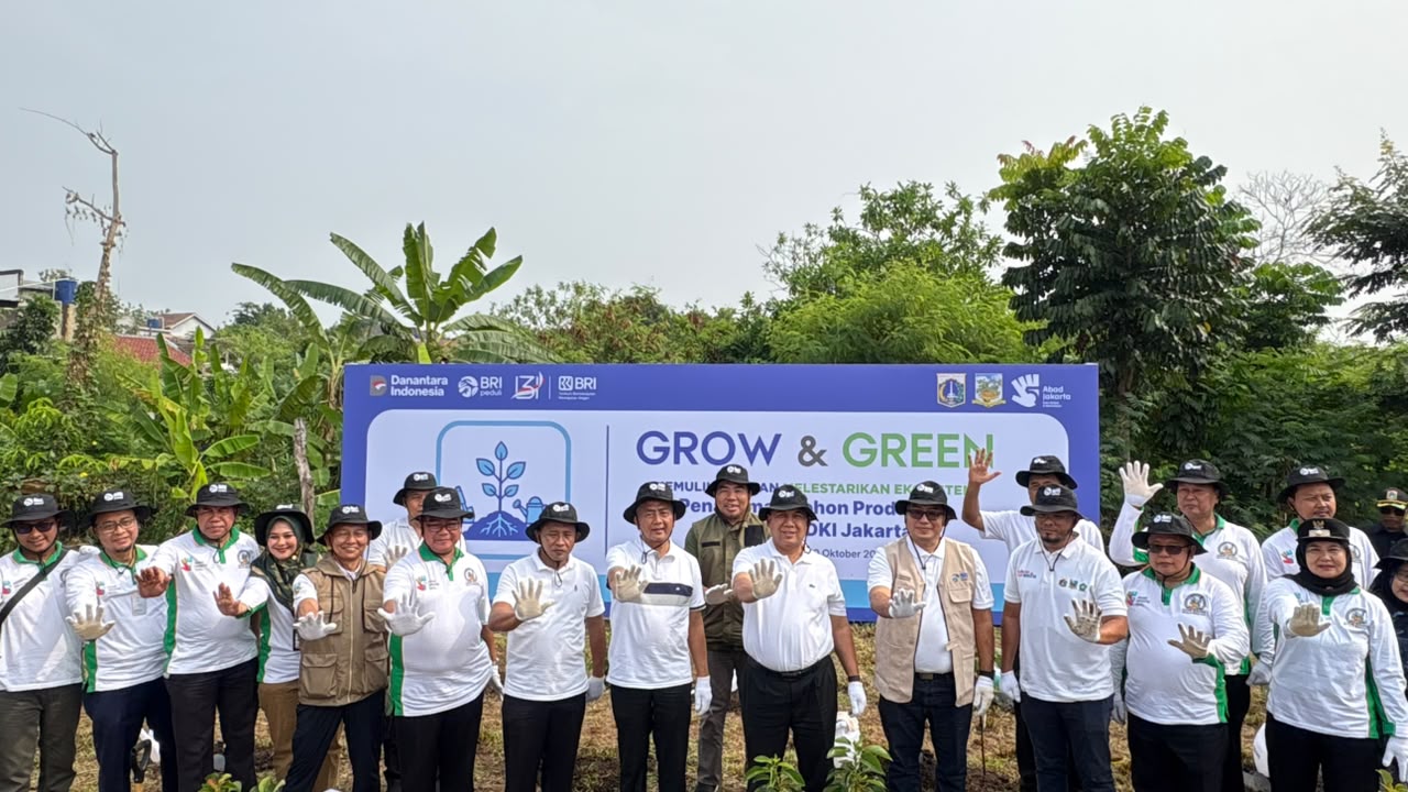 BRI Bersama Pemprov DKI Jakarta Tanam 5.000 Pohon Produktif melalui Program BRI Peduli Grow & Green