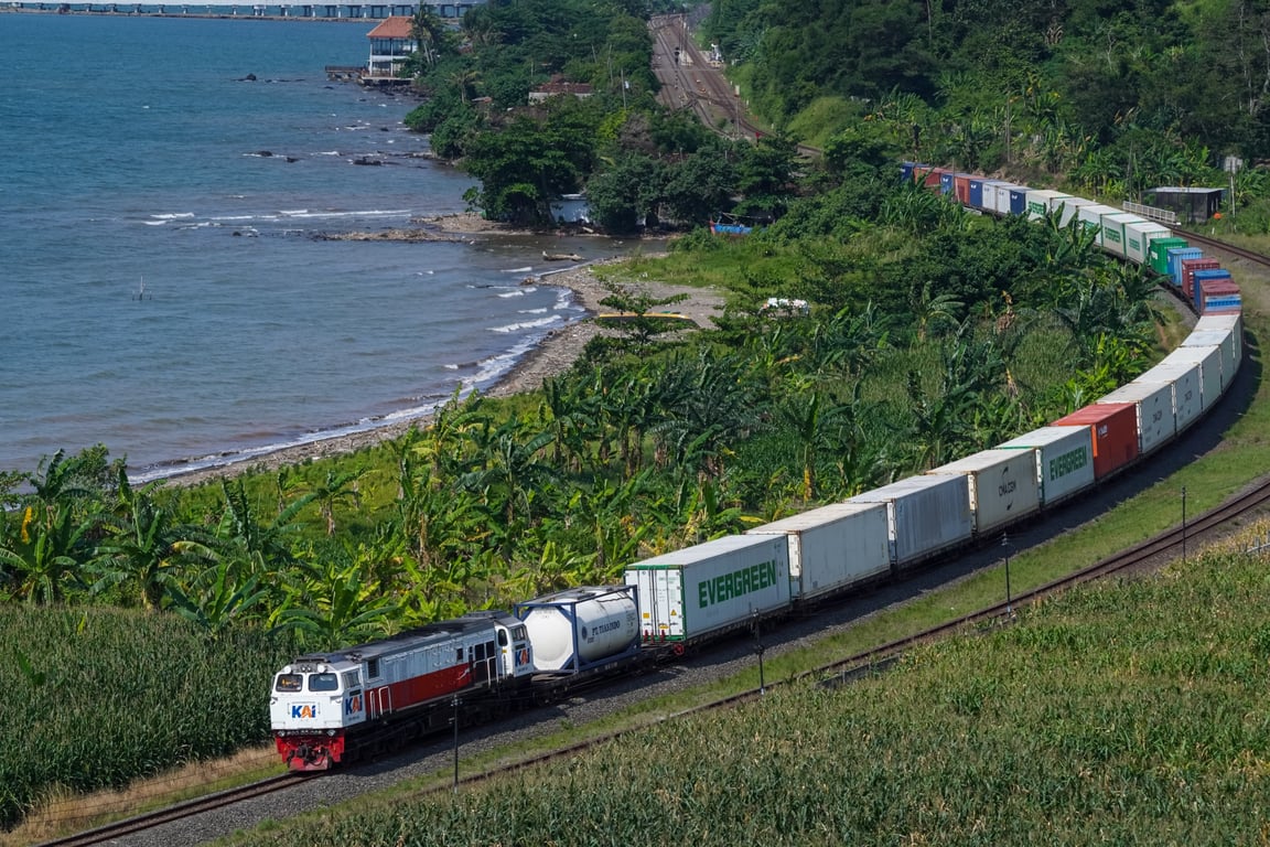 KAI Logistik Kembangkan Green Freight Service, Dorong Pertumbuhan Angkutan Kereta Api Kontainer dan Dekarbonisasi Rantai Pasok